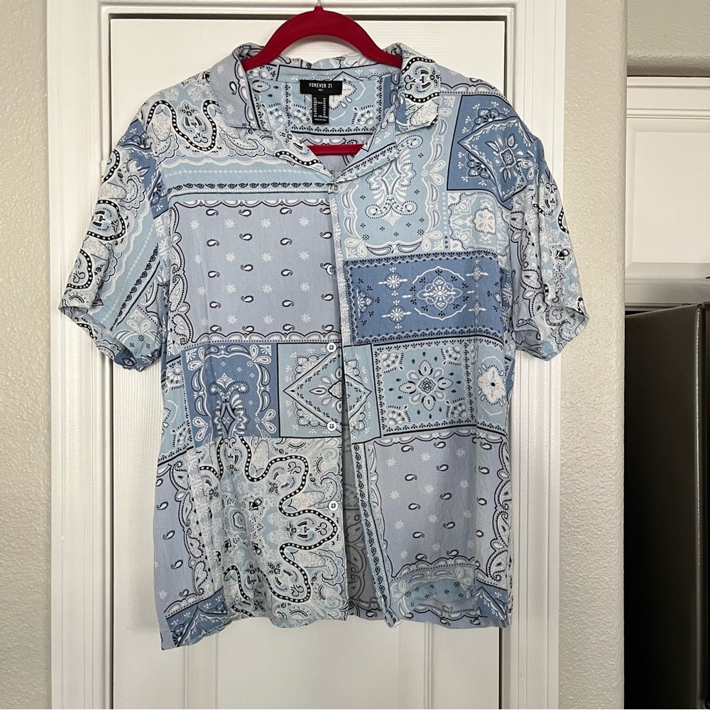 Forever 21 Men’s Button Down Shirt